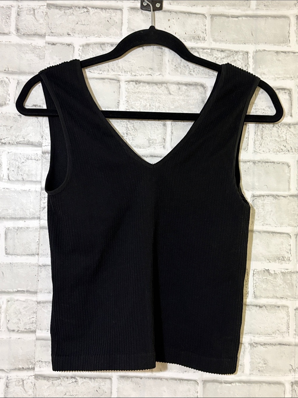 Seven sisters Black V-Neck Ribbed Tank Top - Women- see measurement
